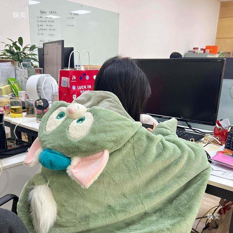 百变室小小可办公午休睡毯抱枕二合一午盖tlznu+y$毯冬季加厚斗篷