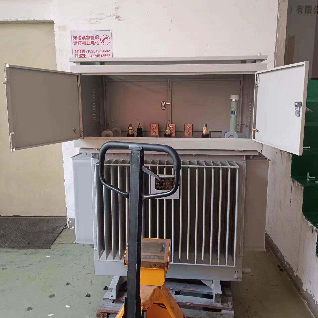 工厂出口隧道三式相油5浸升压器稳压器TNSJA-800K400KW0K0VA25TNS