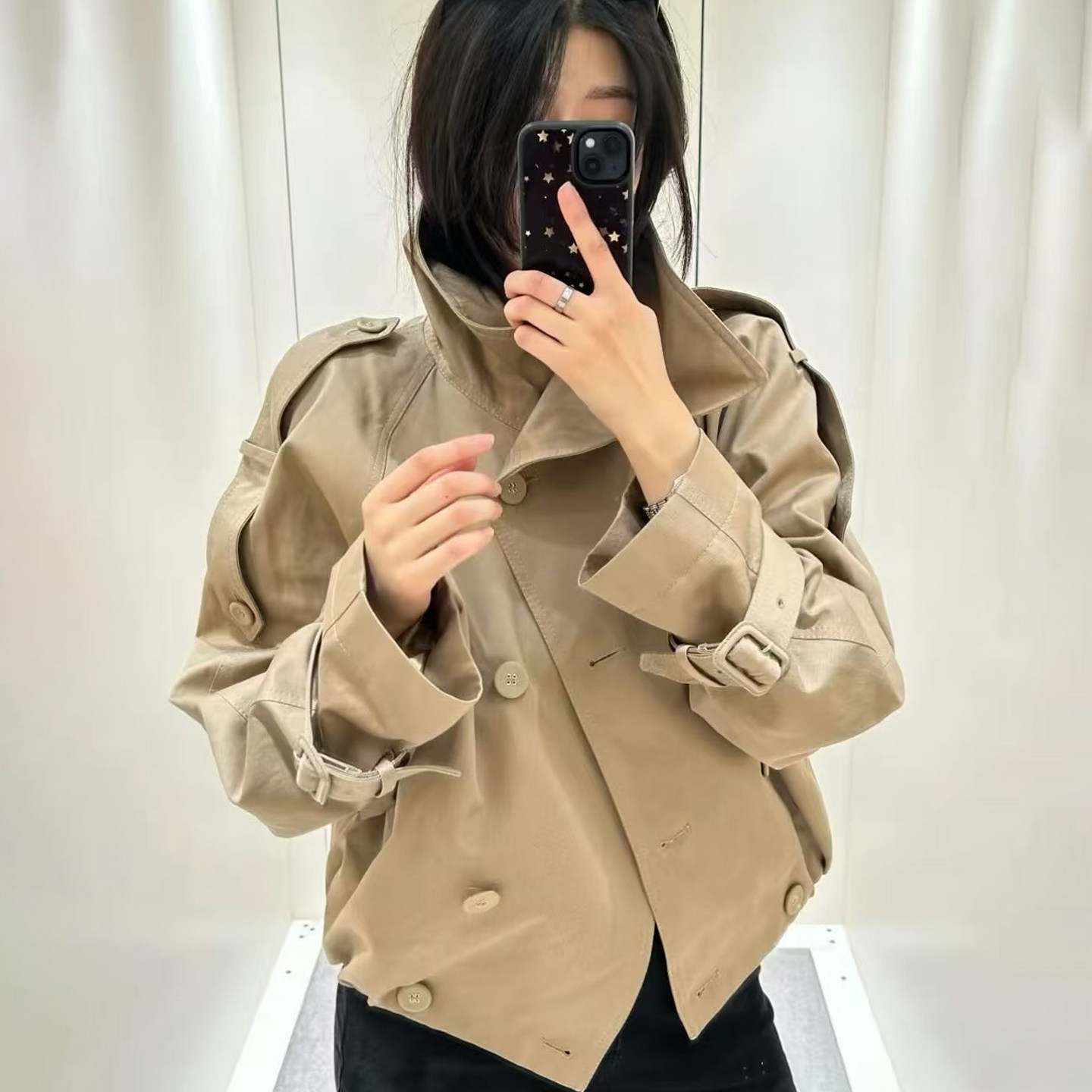 通勤风双排扣短款风衣外套女秋季卡其色百搭小众设计感上衣