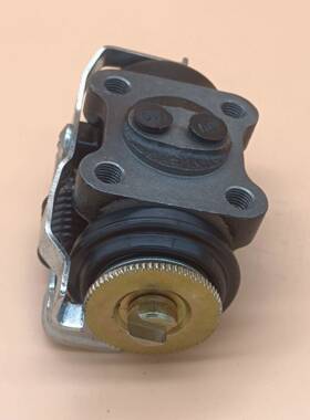 47570-36210适用丰田考斯特中巴BB42后鼓刹分泵后左之前