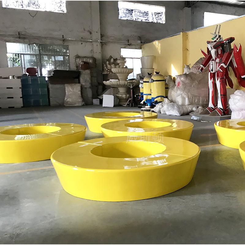 威斯顿黄色玻璃钢圆形树池座椅商场创意美陈休闲椅花池坐凳组合