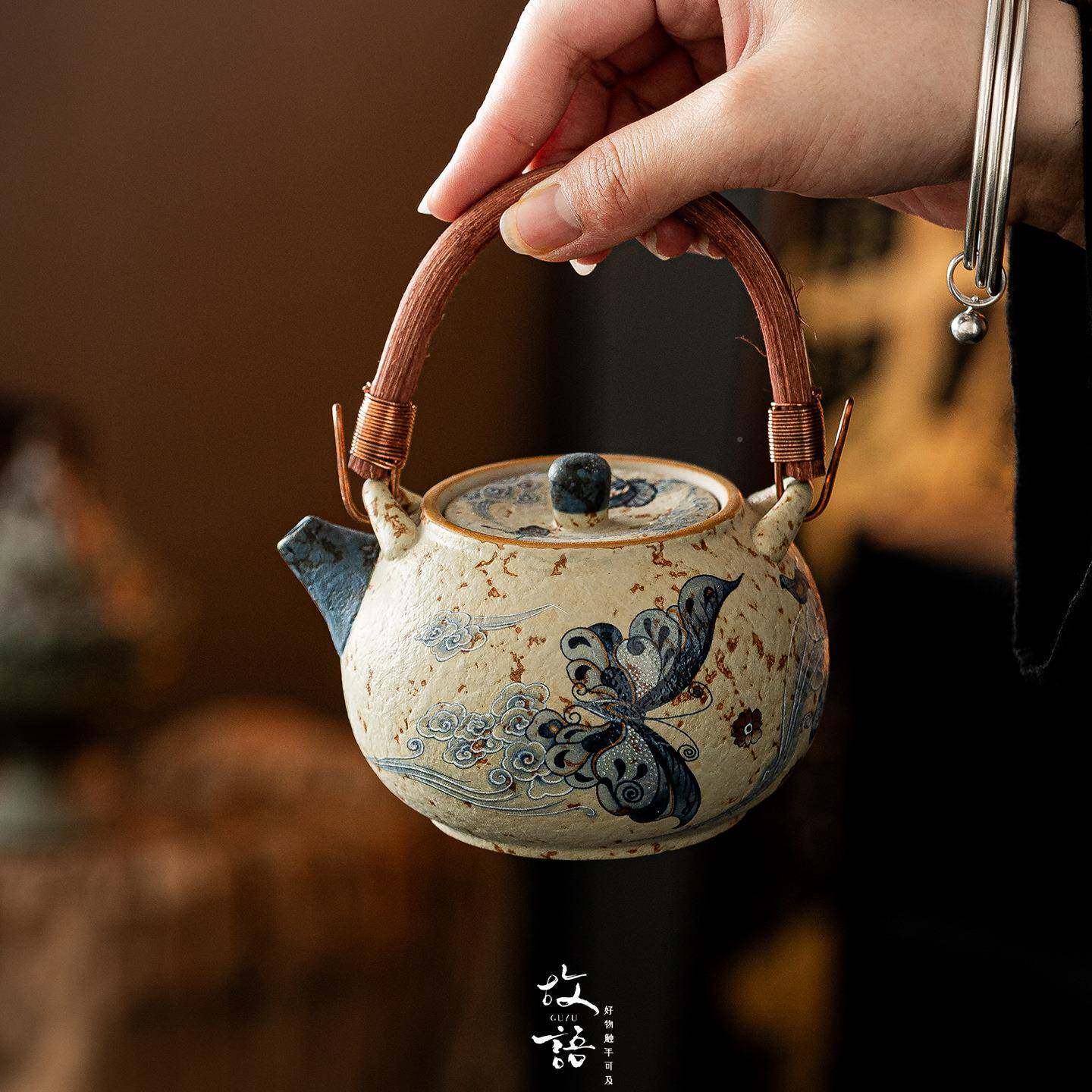 青花火石红茶侘寂喝提梁壶侘寂茶壶复古泡茶茶壶陶瓷壶功夫5526茶