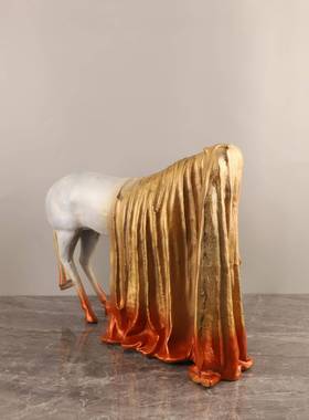 居简现代抽象动物雕塑马术摆件售楼处样板房客厅0505玄关家约艺品