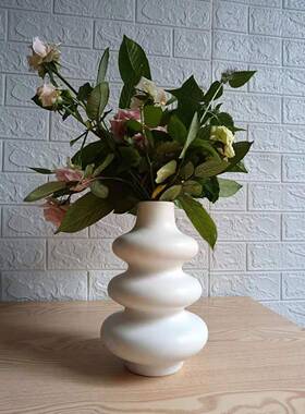 ins形圈圈陶瓷摆花瓶器花家居样板房装异饰JGK民宿件花插