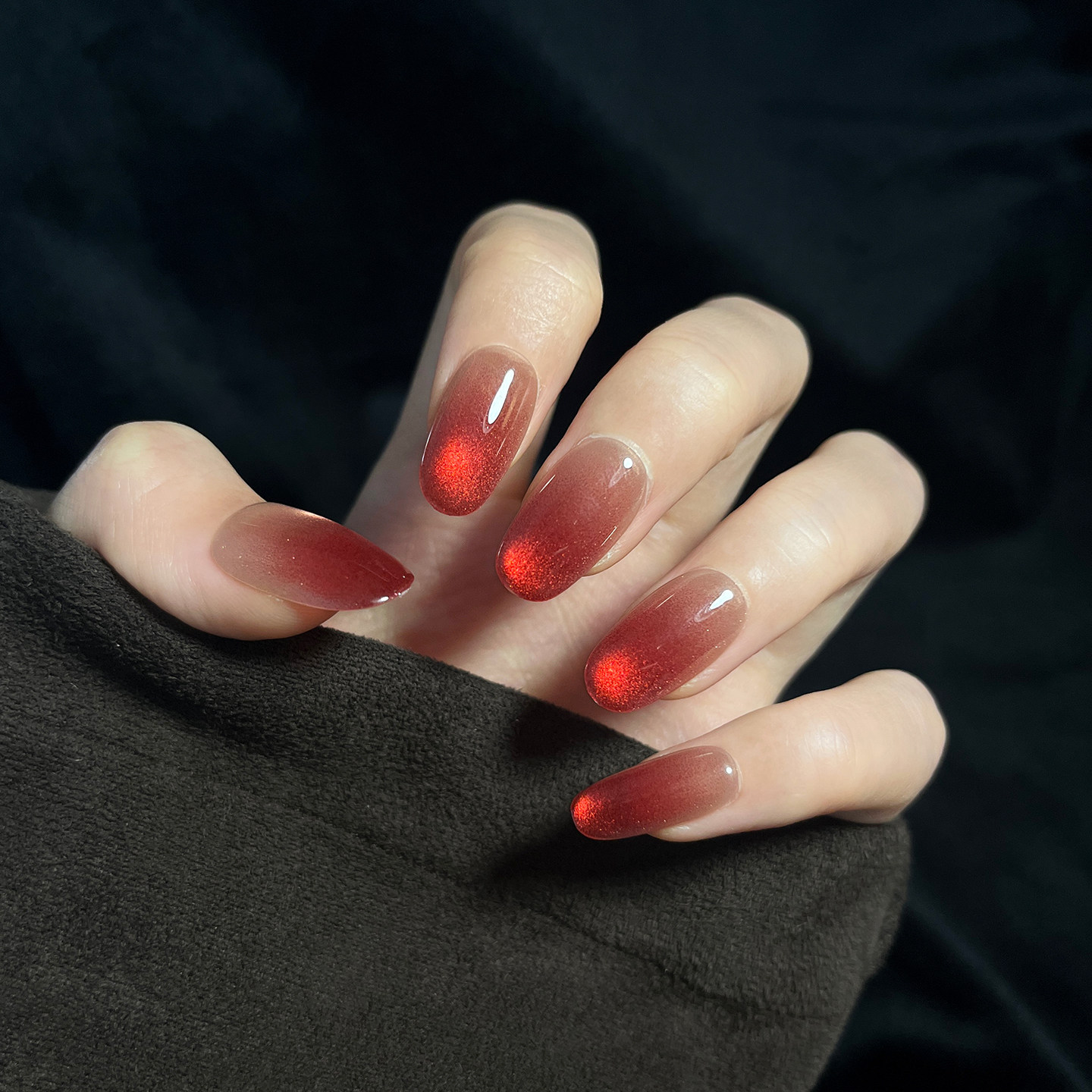 高级感手工甲猫眼轻熟风红色渐变穿戴甲女长椭圆光滑显白美甲贴片,彩妆/香水/美妆工具,穿戴甲/甲片,淘宝优惠券,粉丝福利购,淘宝优惠卷