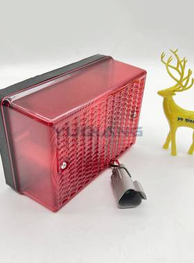 红色停止制动信号灯总成107-44013E-64679X-1404装载机980960