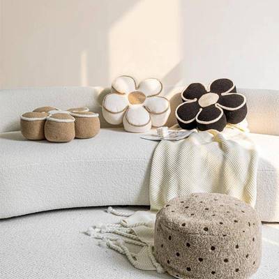 欧ins风花朵抱枕靠垫毛绒装饰枕客卧室坐厅AIA垫宿软装民异形靠北