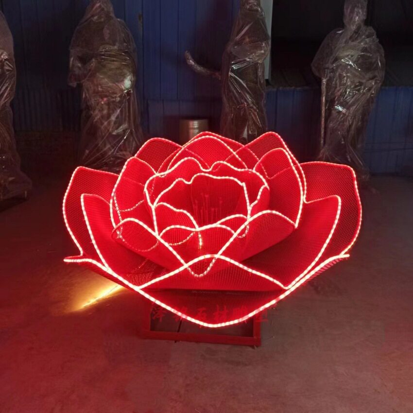 大型镂空玉兰花雕塑不锈钢百合莲花雕塑草坪落地庭院花朵摆件装饰