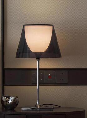 意大利Ktribe艺术设计家居艺术客厅卧室书房亚克力创意书桌台灯