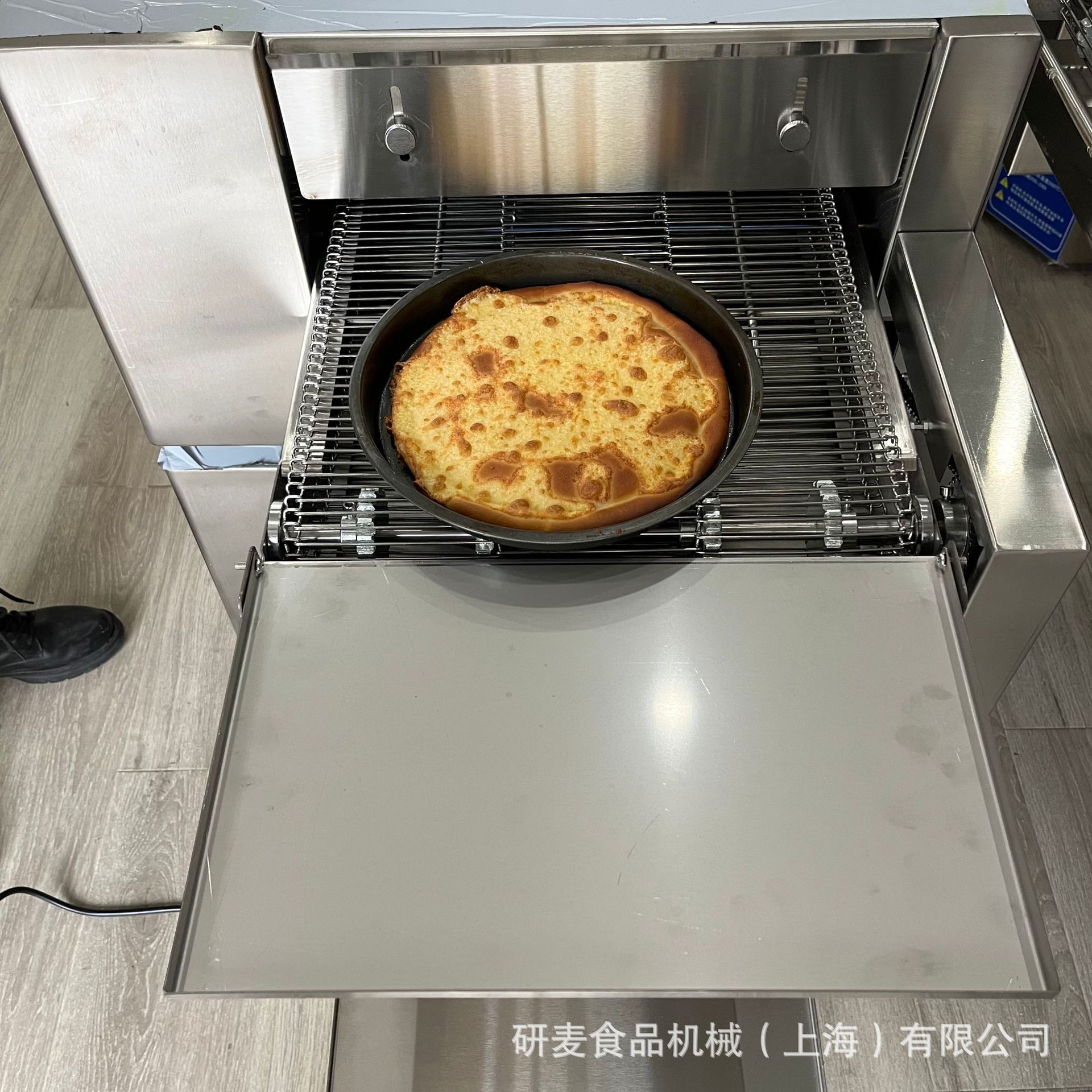 中式汉堡饼胚烤箱链式披萨烤箱热风循环12寸18寸32寸披萨炉