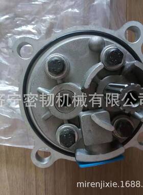 推土机全车配件D60/D65E-12回油泵总成14X-49-11600