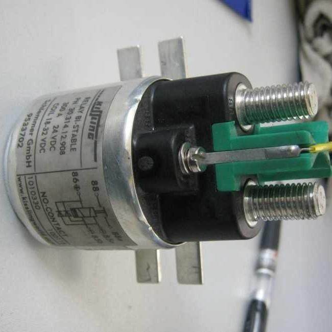 适用重汽豪沃wg9724580004继电器陕汽德龙继电器