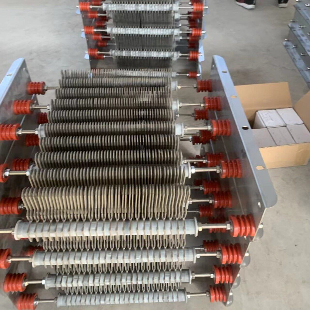 20KV-1000A-10S中性点接地电阻器可配置加热器以及温湿度控制器等
