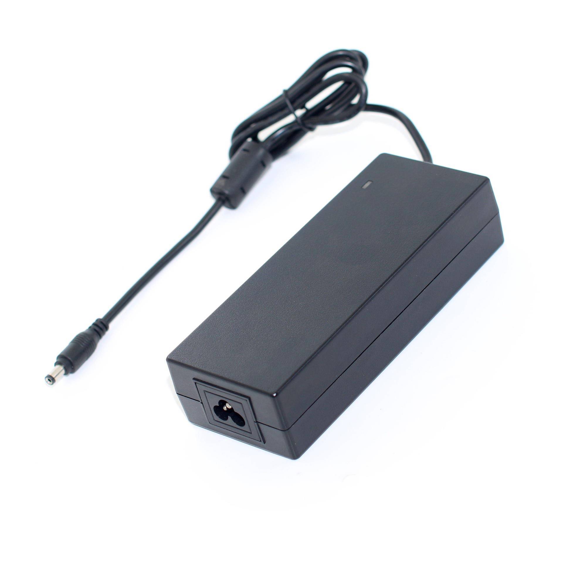 15W电源通过U0KCA英规12113QLUV15V16V8V19V20V24V36V48VV