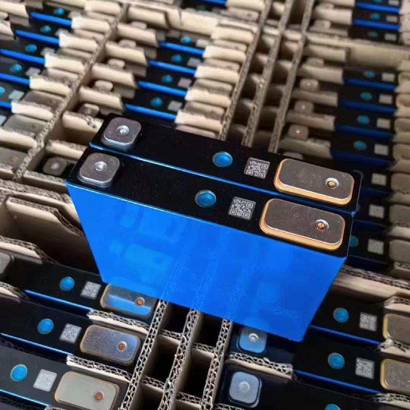 国轩52AH磷酸锂3.2V铝壳大能单体动力储电池A品铁出口锂电184锂芯