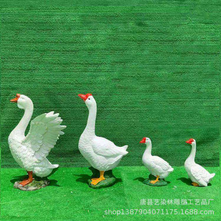 玻璃钢卡通动物雕塑乐园大玩偶摆件户外IP公仔雕塑玻璃钢雕塑