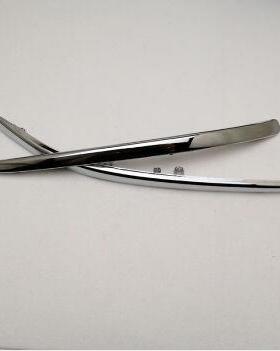 52713-0602052712-06020适用于06款凯美瑞前杠亮条，雾灯饰条