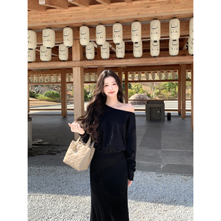 上衣女肌理a字半身裙套装 1XTWO 露肩针织衫 黑色圆领长袖 松弛漫调