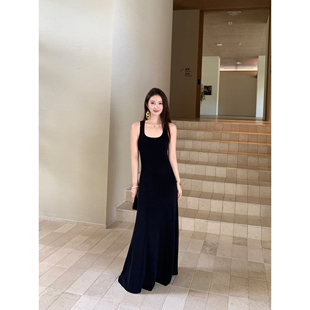 显瘦针织长裙 性感U领背心连衣裙女气质弹力修身 1XTWO 奢雅曲线