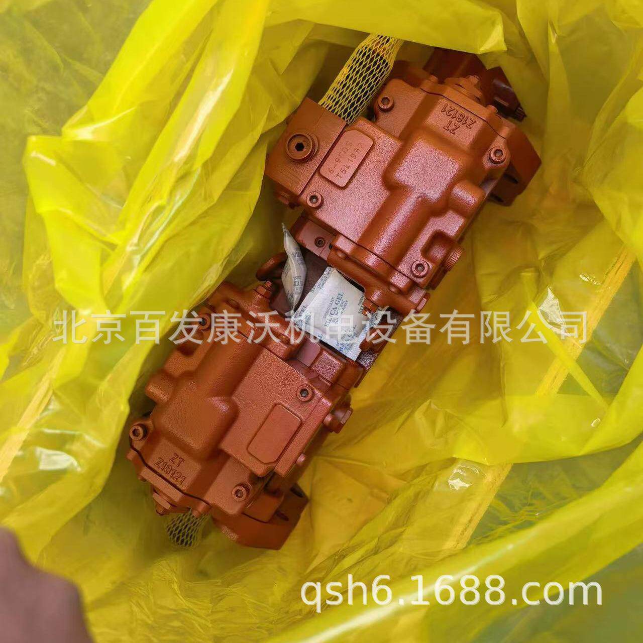 挖机液压泵803073181PC300400底盘件张紧油缸2073000370四轮一带