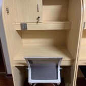 河南郑州办公桌工位一对一课桌培训桌屏风隔断卡位桌一对一辅导桌