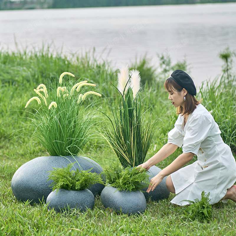 北欧创意落地大花瓶客厅绿植软装简约大型商场户外水泥玻璃钢花盆