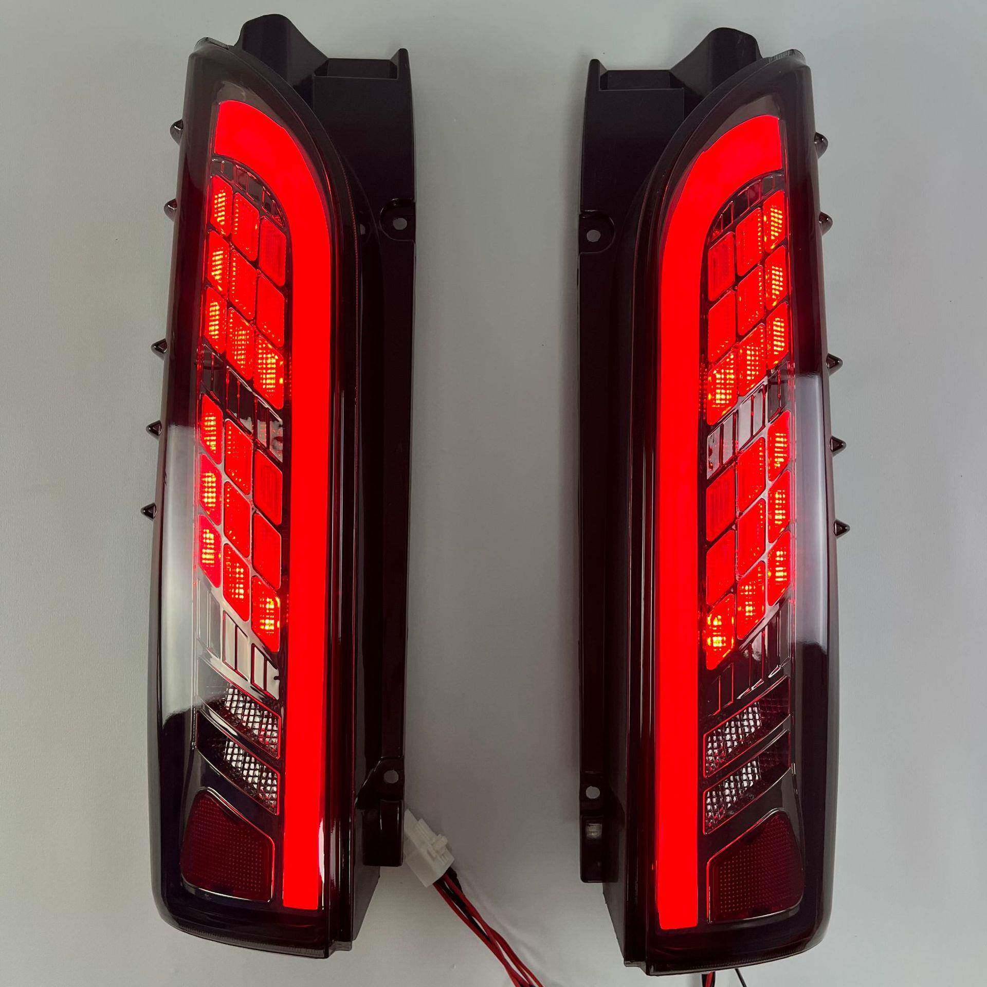 适用于05-18年丰田海狮HIACE200系改LED尾灯刹车灯流水转向灯