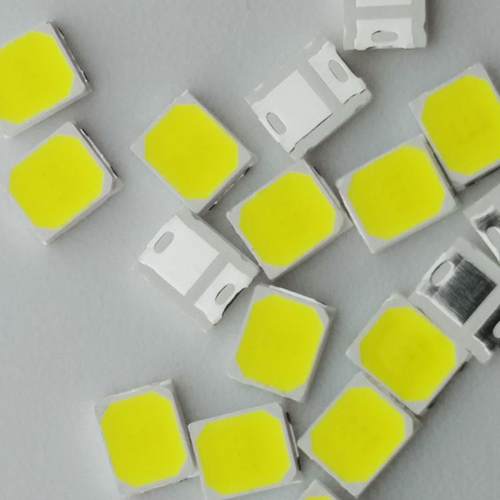 贴片2835灯珠26-28LM高亮度95高显指LED灯珠2835白光灯珠0.5W