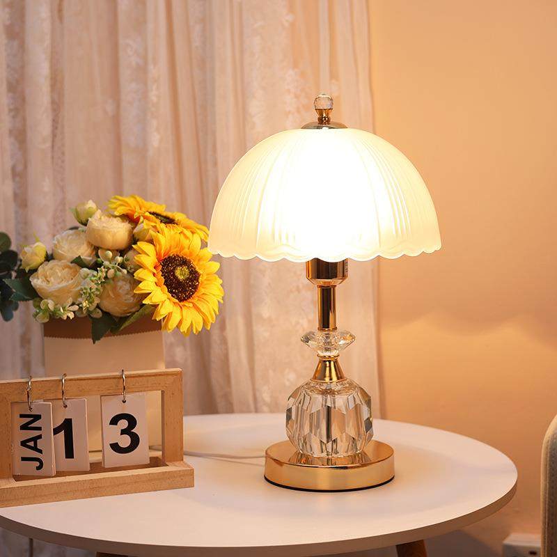 高级感轻奢卧室台灯可充电触摸调光温馨现代简约2023新款床头灯