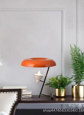 房意大利室意橙色极简台灯个性书书桌时尚美式创床头096简约客厅