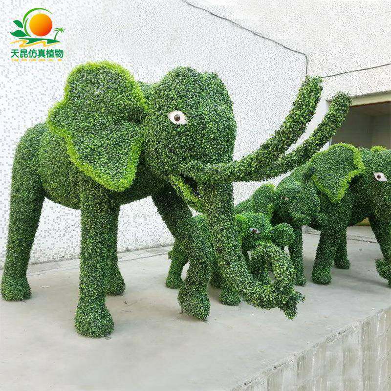 天昆仿真绿雕公园商场大型创意动物装饰米兰草皮制品真绿雕