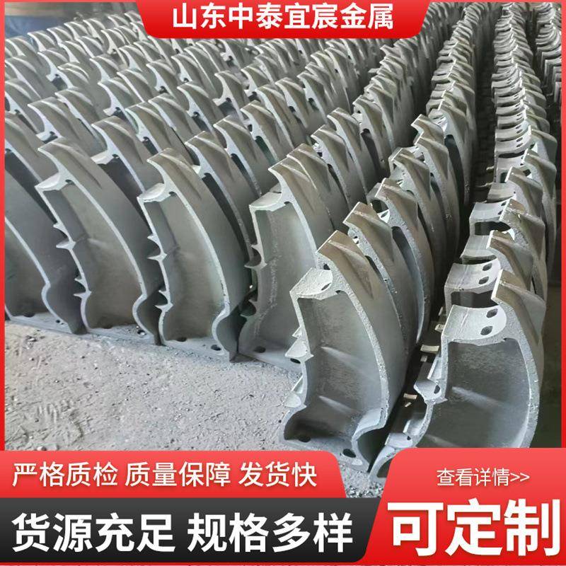 铸钢护栏立柱Q235铸铁护栏支撑底座道路桥梁高架桥护栏立柱