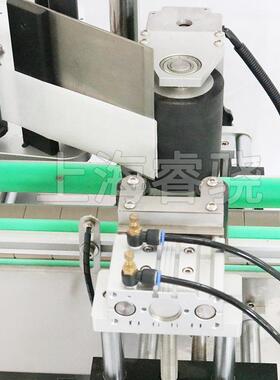 箍定贴标机玻璃酒瓶AQG饮料调定味品贴卡标机智位能位贴标标签机