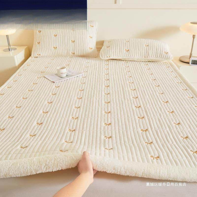 类刺大豆纤维宝绒绣床床垫软垫加厚榻榻米垫媛乔1005子宿舍宝褥子