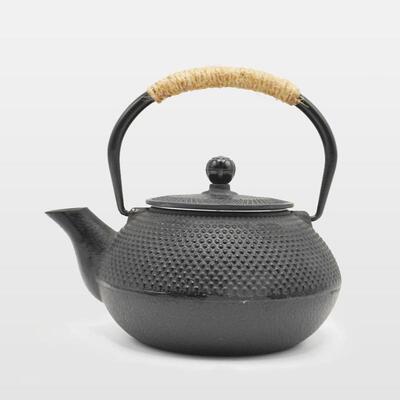 厂家围炉煮茶粒子铸手ZUM铁壶制式复古铁日壶煮茶泡茶烧水竹编工