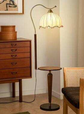 中古实落木地灯日式复客厅沙发54703旁边法式轻奢卧室立古式台感