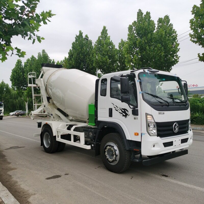3立方自动上料双向卸料混凝土车