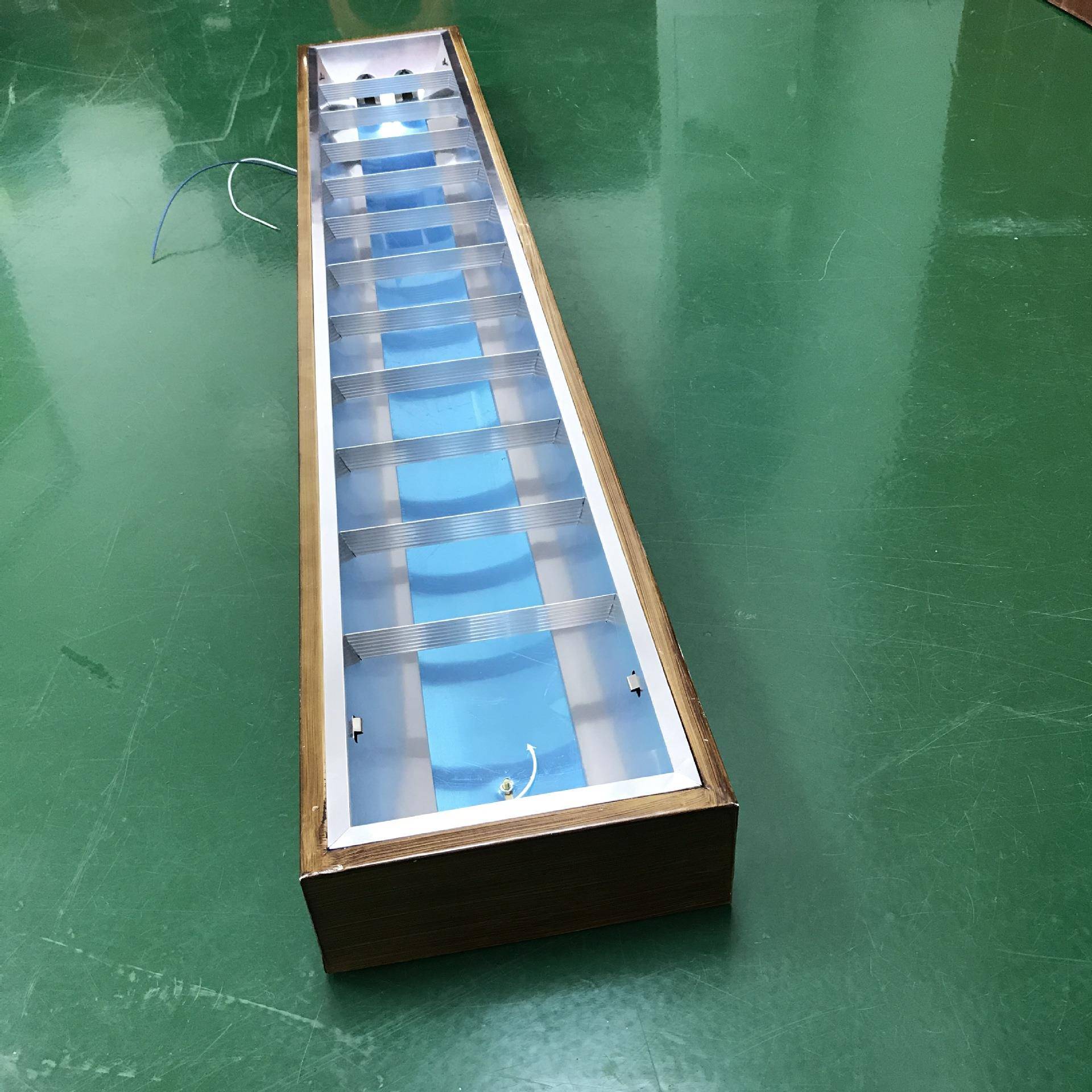 led明装格栅灯外壳木纹优质格栅灯t8双管应急灯盘外壳