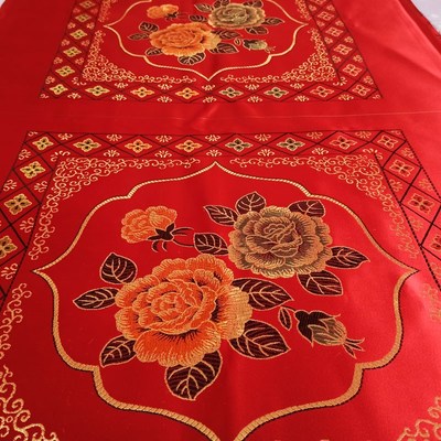 手工牡丹枕头面子布上枕头布片精品提花缎子面料大红色自己做陪嫁