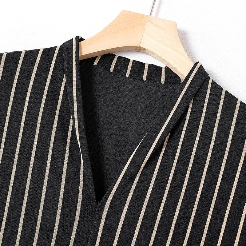 大码女装高级感V领内搭打底衫2024秋冬新款时尚条纹气质显瘦上衣,女装/女士精品,大码内搭,淘宝优惠券,粉丝福利购,淘宝优惠卷