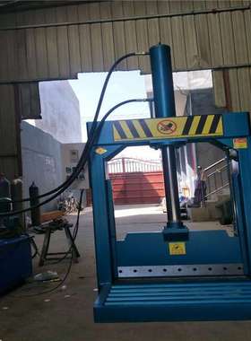 废旧塑料尼龙板裁切机 聚乙烯板裁断机 黑色尼龙板切开机