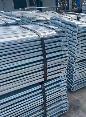 柱酒扣泉方价格，曲靖方柱多XVT扣少钱，曲靖方柱模板卡扣厂家