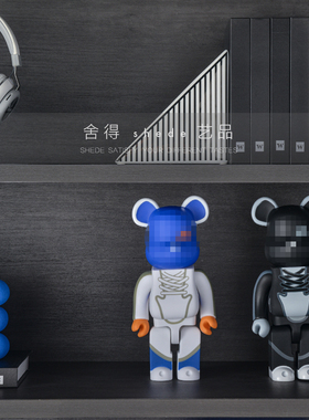 手办模玩主题样板间书房书柜展厅客厅展示陈列柜装饰品熊摆件组合