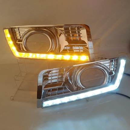 适用于凯迪拉克SRX日行灯雾灯改装11-15年凯迪拉克LED日间行车