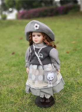 美屋家居办公室装饰俄罗斯陶瓷洋娃娃情人节送女朋友生日萌娃礼品