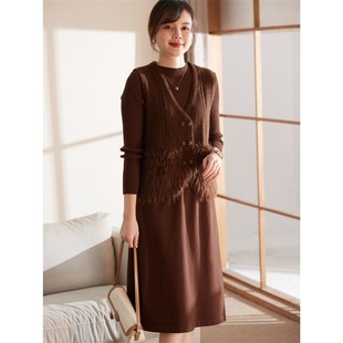 喜卉妈妈冬装新款连衣裙两件套中老年女装秋冬针织打底裙套装裙子