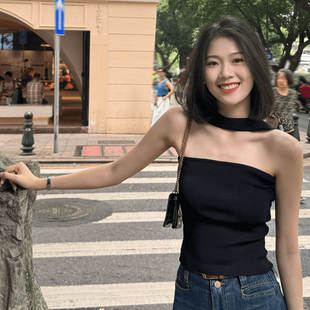纯欲风性感黑色无袖 辣妹穿搭小上衣 挂颈抹胸吊带背心女夏外穿修身