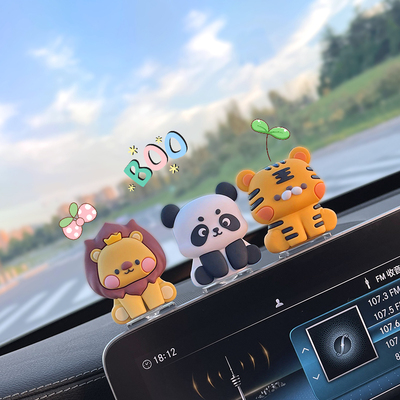 车内饰品汽车摆件屏幕森系动物可爱玩偶卡通车载中控台2023新款女