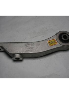 SA32-39-010适用于马自达S51.5T机脚胶支架后