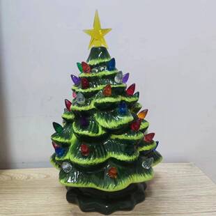 现货10寸陶瓷电池盒款圣诞树LED摆件两色可选陶瓷圣诞树桌面装饰